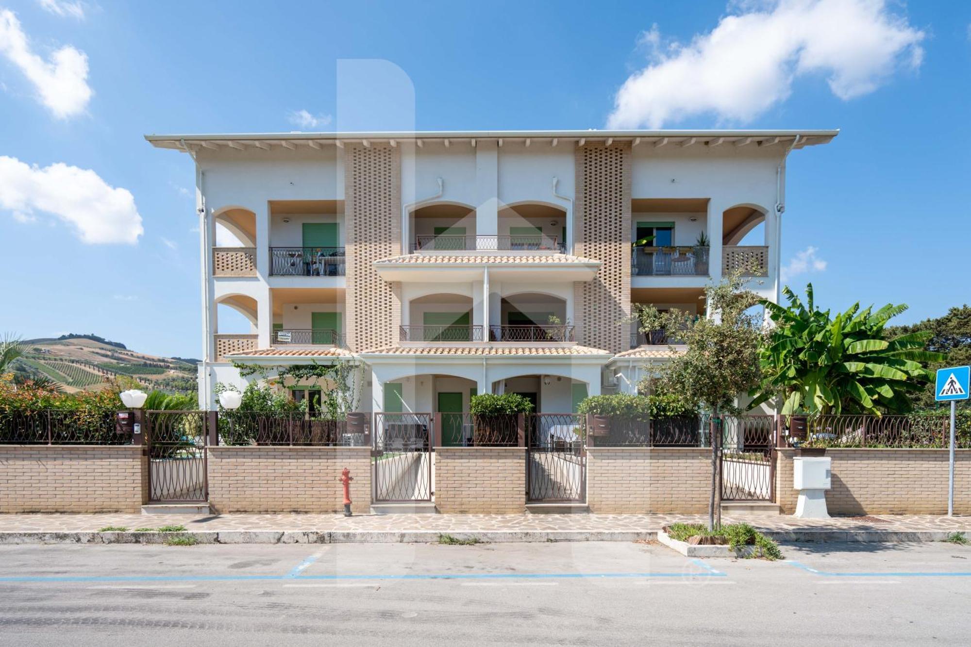 Homiday - Merope Apartment